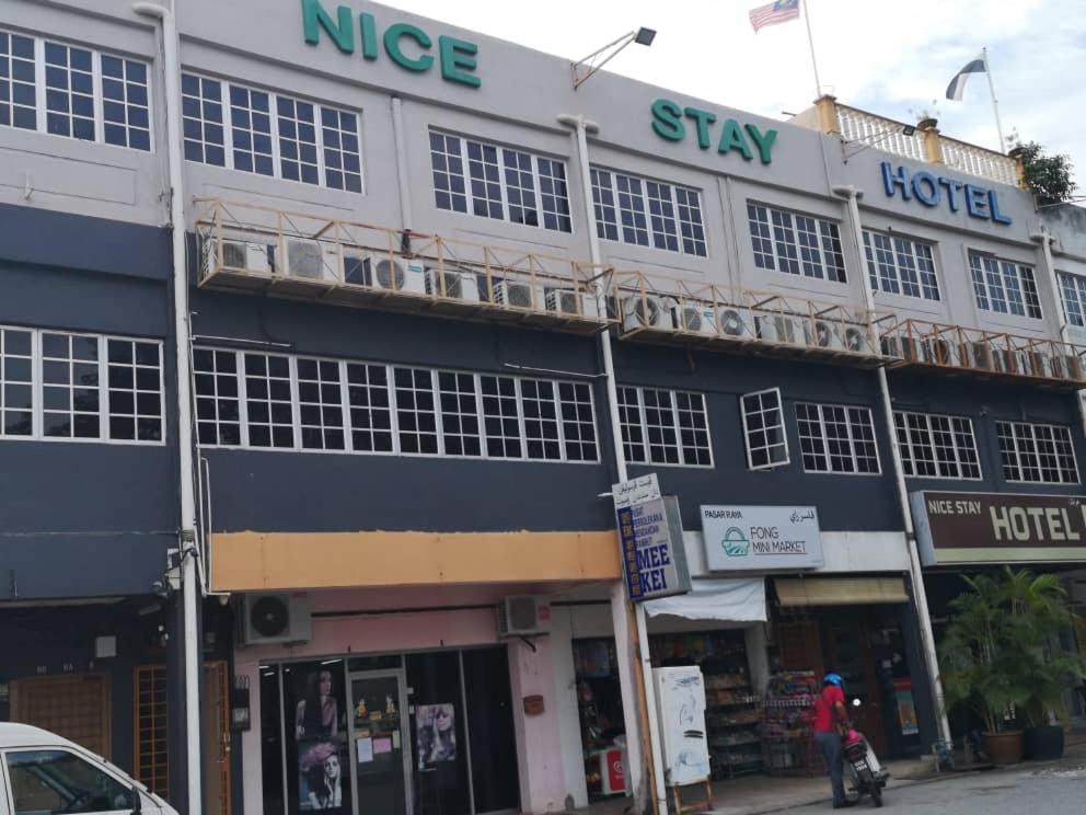 Nice Stay Hotel Raub Kültér fotó