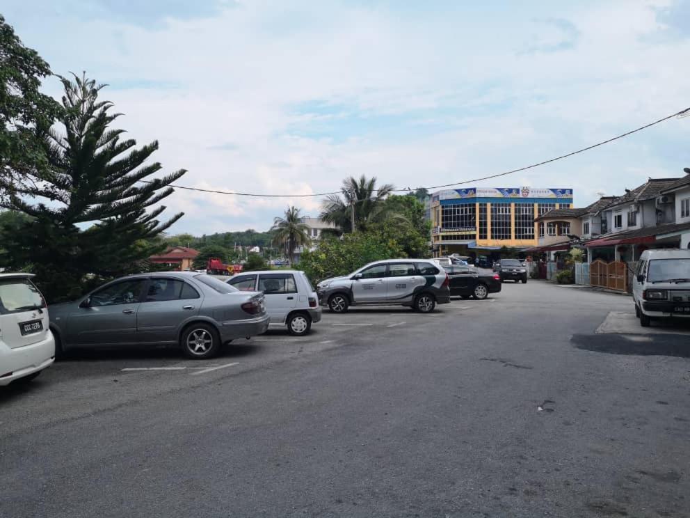 Nice Stay Hotel Raub Kültér fotó