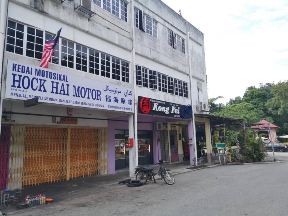 Nice Stay Hotel Raub Kültér fotó