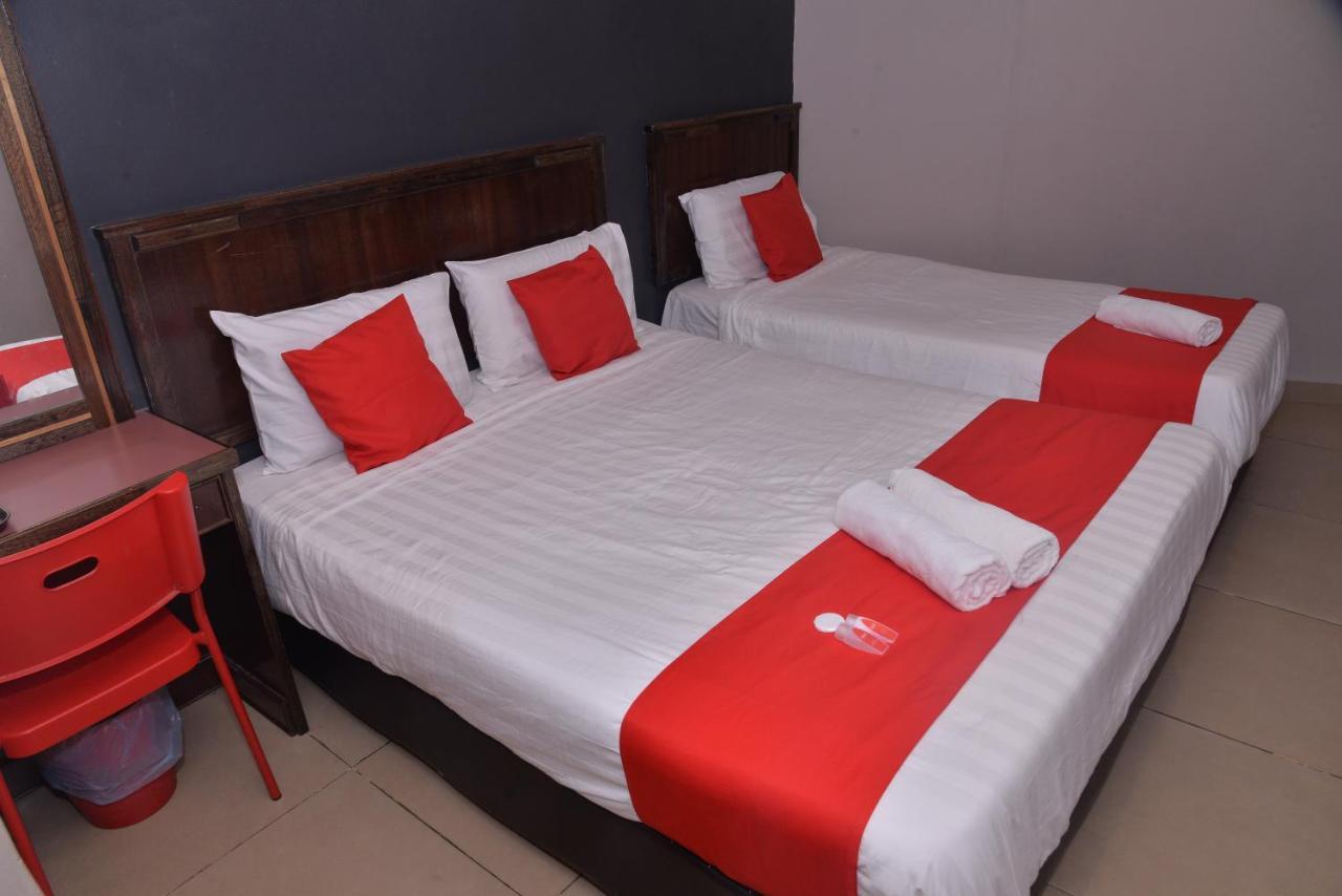 Nice Stay Hotel Raub Kültér fotó